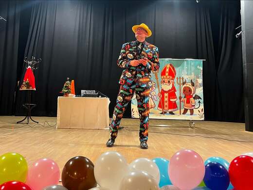 Show na adventní trhy - Barevňáci